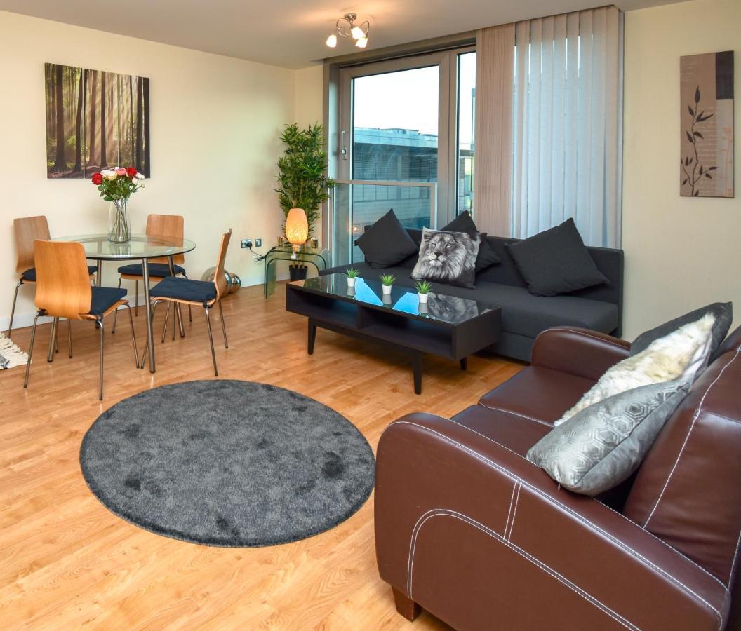 Apartmán The Hub - Spacious, Bright And Modern With Free Parking Milton Keynes Exteriér fotografie